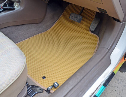 Ворсовые коврики на Toyota Tercel (L50) 1994 - 1999 в Новосибирске