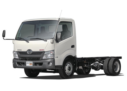 Ворсовые коврики на Hino 300 I широкая кабина 1999 - 2011 в Новосибирске