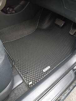 Ворсовые коврики на Toyota Corolla Fielder (E14) 2006&nbsp;-&nbsp;2012 в Новосибирске