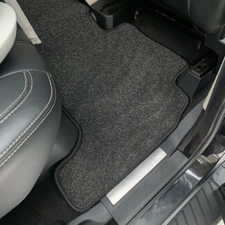 Коврики на Land Rover Range Rover Sport I 2005 - 2013 в Новосибирске