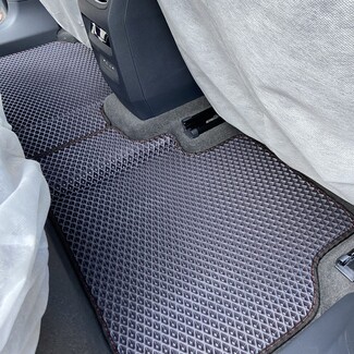 Ворсовые коврики на Audi Q4 e-tron 2021&nbsp;-&nbsp;2026 в Новосибирске