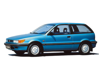 Коврики на Mitsubishi Colt III 1988 - 1992 в Новосибирске