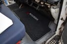 Ворсовые коврики на Mitsubishi Fuso Canter VII широкая кабина 2002 - 2017 в Новосибирске