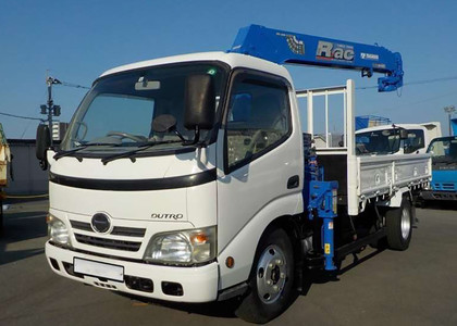 Ворсовые коврики на Hino 300 I узкая кабина 1999 - 2015 в Новосибирске