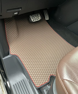 Коврики на Hyundai H1 II 2007 - 2022 в Новосибирске